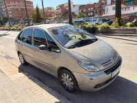 Usado Citroën Xsara Picasso Exclusive 90 CV (66 kW) 2004 Beige Monovolumen