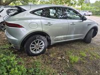 Usado Jaguar E-Pace R-Dynamic 150 CV (110 kW) 2019 Gris / plata SUV