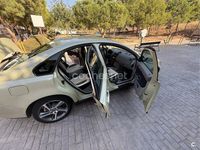 Usado Volvo S40 Momentum 136 CV (100 kW) 2005 Amarillo Berlina