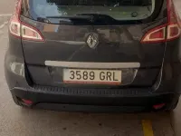 Usado Renault Scénic Dynamique 105 CV (77 kW) 2009 Gris / plata Monovolumen