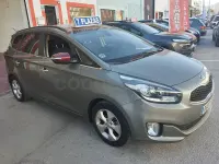 Usado Kia Carens 136 CV (100 kW) 2013 Beige Monovolumen