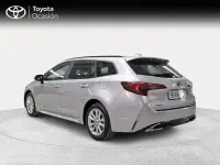 Usado Toyota Corolla Active 140 CV (102 kW) 2025 Gris / plata Familiar
