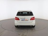 Usado Mercedes B200 Urban 135 CV (99 kW) 2016 Blanco Monovolumen