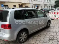 Usado VW Touran Advance 140 CV (102 kW) 2014 Gris / plata Monovolumen