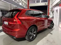 Usado Volvo XC60 R-Design 197 CV (144 kW) 2021 Granate SUV