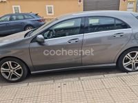 Usado Mercedes A180 Urban 109 CV (80 kW) 2015 Gris / plata Berlina