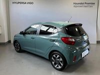 Usado Hyundai i10 63 CV (46 kW) 2025 Verde Utilitario