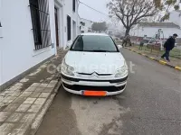 Usado Citroën C4 92 CV (67 kW) 2005 Blanco Berlina