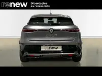 Usado Renault Megane E-Tech Equilibre 95 kW (130 CV) 2023 Blanco Berlina