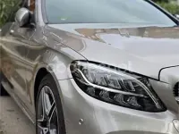 Usado Mercedes C180 156 CV (114 kW) 2020 Gris / plata Familiar