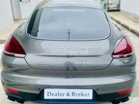 Usado Porsche Panamera GTS 440 CV (323 kW) 2016 Gris / plata Berlina