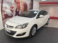Usado Opel Astra Selective 110 CV (80 kW) 2015 Blanco Familiar