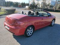 Usado Peugeot 307 CC 110 CV (80 kW) 2007 Rojo Descapotable