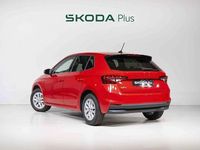 Usado Skoda Fabia Selection 95 CV (69 kW) 2024 Rojo Utilitario