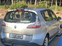 Usado Renault Scénic III Dynamique 110 CV (80 kW) 2013 Gris / plata Monovolumen