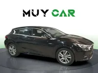 Usado Infiniti Q30 122 CV (89 kW) 2019 Negro Utilitario
