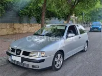 Usado Seat Ibiza 75 CV (55 kW) 2001 Blanco Utilitario
