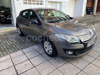 Usado Renault Mégane Authentique 90 CV (66 kW) 2012 Gris / plata Berlina