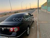 Usado VW Passat Sportline 140 CV (102 kW) 2007 Negro Berlina