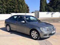 Usado Mercedes C220 170 CV (125 kW) 2010 Gris / plata Berlina