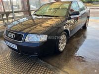 Usado Audi A6 170 CV (125 kW) 2003 Azul Berlina