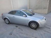Usado Renault Mégane Cabriolet Dynamique 131 CV (96 kW) 2007 Gris / plata Descapotable