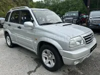 Usado Suzuki Grand Vitara 110 CV (80 kW) 2002 Gris / plata SUV