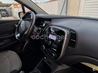 Usado Renault Captur Intens 90 CV (66 kW) 2016 Gris / plata SUV