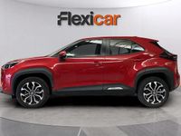 Usado Toyota Yaris Hybrid Active 116 CV (85 kW) 2024 Rojo