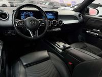 Käytetty Mercedes GLB200 150 HP (110 kW) 2023 Musta Katumaasturi