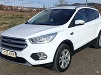 Usado Ford Kuga Trend 120 CV (88 kW) 2019 Blanco SUV