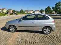 Usado Seat Ibiza 70 CV (51 kW) 2006 Gris / plata Utilitario