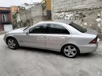 Usado Mercedes C270 Elegance 170 CV (125 kW) 2001 Gris / plata Berlina