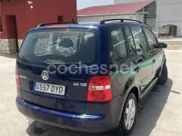 Usado VW Touran Highline 140 CV (102 kW) 2006 Azul Monovolumen