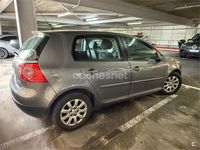 Usado VW Golf IV Highline 140 CV (102 kW) 2005 Gris / plata Berlina