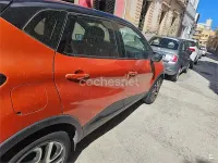 Usado Renault Captur Zen 90 CV (66 kW) 2013 Naranja SUV