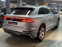 Usado Audi Q8 Black Edition 286 CV (210 kW) 2019 Gris / plata SUV