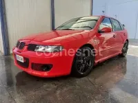 Usado Seat Leon Sport 150 CV (110 kW) 2003 Rojo Utilitario