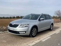Usado Skoda Octavia Ambition 150 CV (110 kW) 2015 Gris / plata Familiar