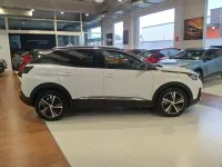Occasion Peugeot 3008 Allure 131 ch (96 kW) 2018 Blanc SUV