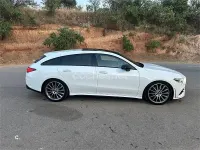 Usado Mercedes CLA200 Shooting Brake 150 CV (110 kW) 2021 Blanco Familiar
