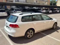 Usado VW Passat 105 CV (77 kW) 2012 Blanco Familiar