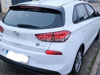Usado Hyundai i30 95 CV (69 kW) 2018 Blanco Berlina
