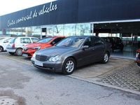 Usado Mercedes C220 Classic 150 CV (110 kW) 2003 Gris Berlina