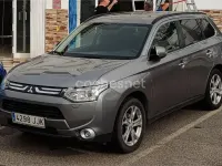 Usado Mitsubishi Outlander Motion 150 CV (110 kW) 2015 Granate SUV