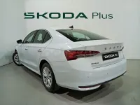 Usado Skoda Octavia Selection 150 CV (110 kW) 2025 Blanco Utilitario