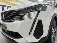 Usado Peugeot 5008 Allure 130 CV (95 kW) 2021 Blanco SUV