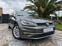 Usado VW Golf VII Advance 150 CV (110 kW) 2018 Gris / plata Berlina