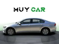 Usado VW Passat 150 CV (110 kW) 2021 Gris Berlina