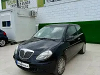 Usado Lancia Ypsilon 75 CV (55 kW) 2006 Negro Utilitario